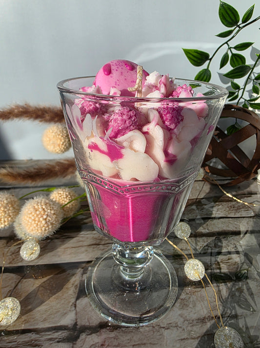 Himbeer Dessert Kerze